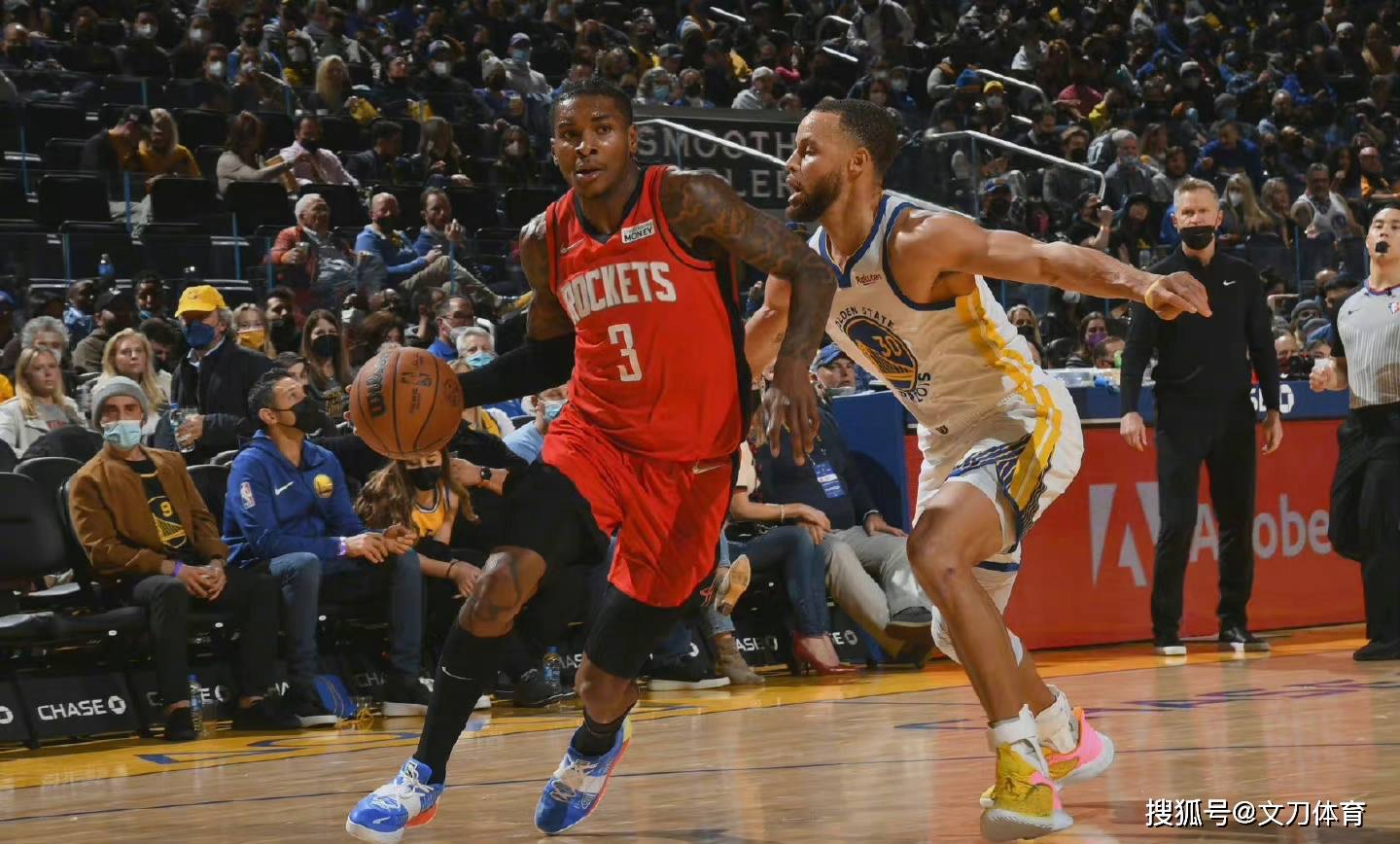 九游体育官网-欧文对阵快船高难度漂移三分视频