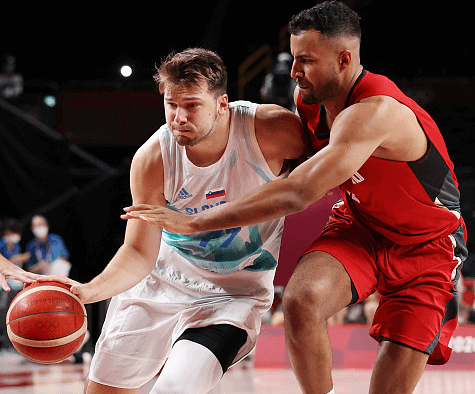 九游体育-斯洛文尼亚队员实力突出,轻松晋级了吗